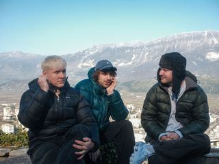 Song Trip: 01099 x Albanien