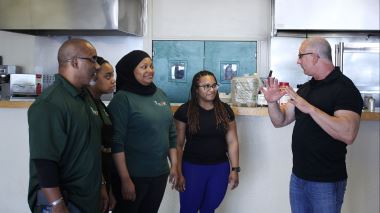 Restaurant Impossible