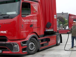 Brummi unter Strom