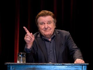 Lukas Resetarits: ÜberLeben