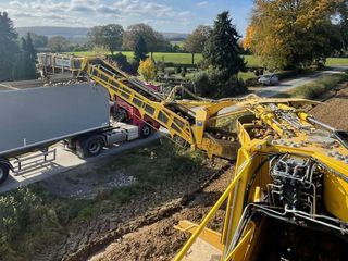 Grosse Maschinen, suesse Ernte