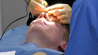 Hautnah - Dermatologen im Einsatz