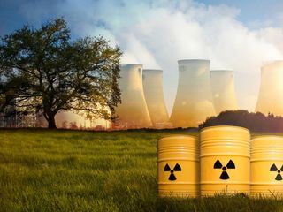 Das Atomzeitalter - Hoellenfeuer und Hoffnung