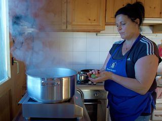 Bergbaeuerinnen in Suedtirol