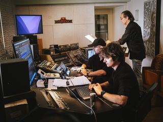 Johann Strauss: Camo & Krooked