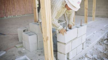 Hausbau in 100 Tagen