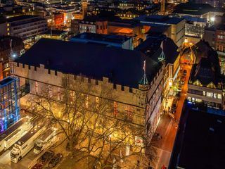 Miteinander fuereinander