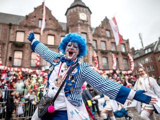 Rosenmontagszug Duesseldorf 2026