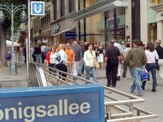 Champs-Élysées vom Rhein - Die Koe in Duesseldorf