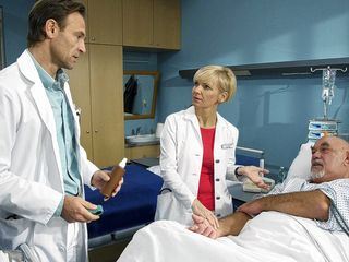 In aller Freundschaft