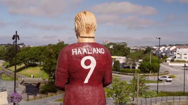 Cowboyen, kungen och fjaellet