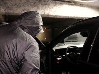 Gehackt, geknackt, geklaut Die geheimen Tricks der Automafia Gehackt, geknackt, geklaut Die geheimen Tricks der Automafia