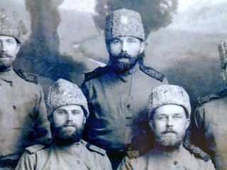 Zwischen Zar und Hitler - Das Erbe der Weissen Armee