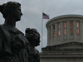 Dunkles Geld: Macht, Korruption und Kontrolle Dunkles Geld: Macht, Korruption und Kontrolle