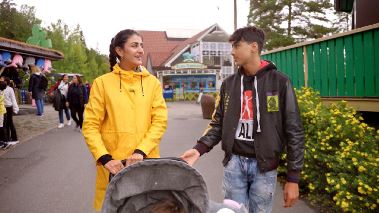 Familjen Adampour