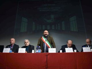 Der Buergermeister, Mussolini und das Museum