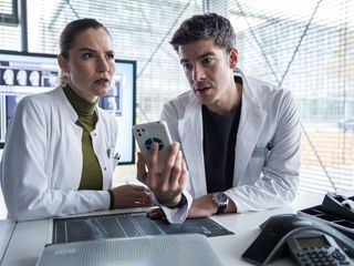 In aller Freundschaft - Die jungen Ärzte In aller Freundschaft - Die jungen Ärzte