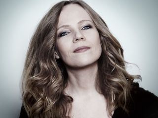 Sarah Bosetti: Wer Angst hat, soll zu Hause bleiben!