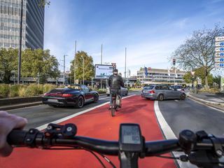 Kampf um die Fahrbahn