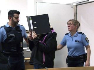 Auf den Spuren der Kettensaegenfrau