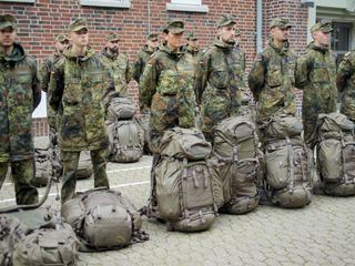 Uniform, Macht, Mode