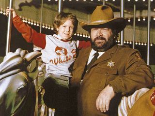 Der Grosse mit seinem ausserirdischen Kleinen