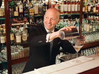 Inside Kronenhalle - Luxus und Tradition im Kultrestaurant