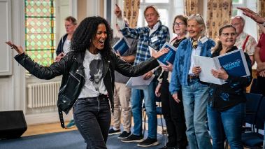 Demenskoeren - syntolkat