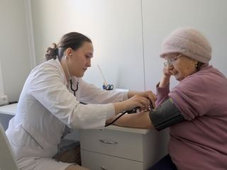 Re. Eine Dorfaerztin in Russland