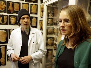 Y-History: Die Syphilis ist zuuerck