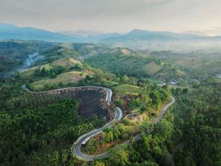 Hot Roads - Die gefaehrlichsten Strassen der Welt