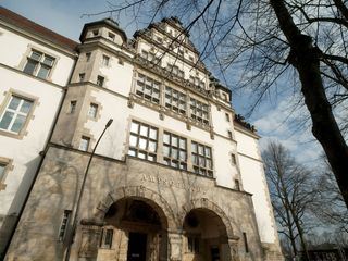 Zwischen Raub und Raeumung