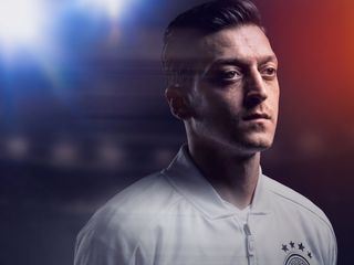 Mesut Özil - zu Gast bei Freunden Mesut Özil - zu Gast bei Freunden