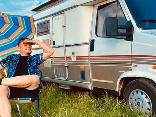 Der Camping-Check: Super Camper & Campingplaetze am Fluss