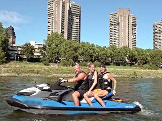 Hartz und herzlich - Tag fuer Tag Benz-Baracken