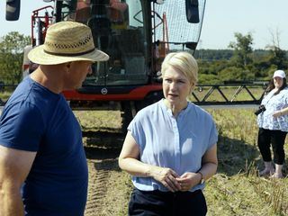 Wem gehoert das Ackerland? Der Preiskampf um den Boden