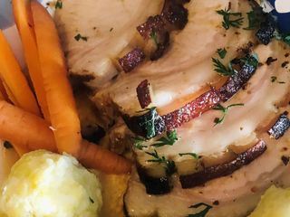 Sauguad! Eine Liebeserklaerung an den Schweinsbraten