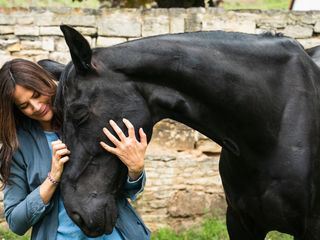 Zwei Frauen fuer alle Felle: Pferdeliebe