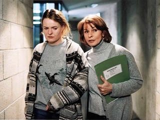 Unter Verdacht: Verdecktes Spiel