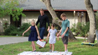 House Hunters Family