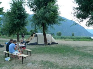 Die Jungs-WG: Sommer. Sonne. Elternfrei.