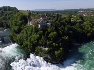 Schloesser und Burgen der Schweiz
