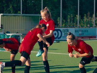 Kicken wie ein Maedchen