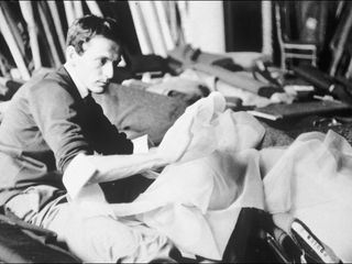 Pierre Cardin - Markenzeichen Modernitaet Pierre Cardin - Markenzeichen Modernitaet