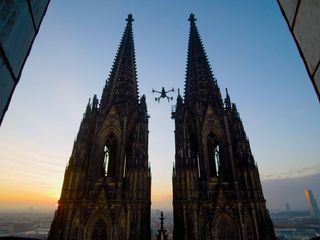 Der Koelner Dom - Gotischer Superbau am Rhein