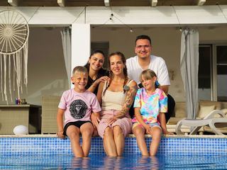 Diese Buechners - Familientrubel unter Palmen