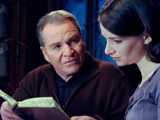 Mord in bester Gesellschaft: Der Fluch der boesen Tat