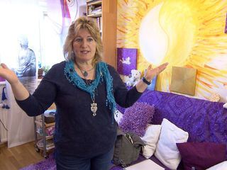 Chakra mit Gewerbeschein - Die Energetiker-Branche boomt