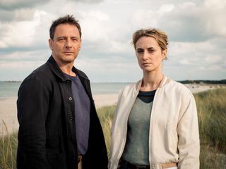 Duenentod - Ein Nordsee-Krimi: Die Frau am Strand