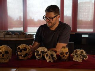 nano: Feind oder Verwandter? Der Neandertaler und wir